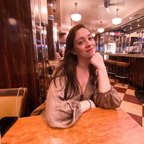 Meet your Posher, Briana - Picture 1 of 1